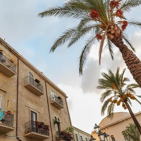 Palazzo Maria Apartment Cefalu Bagian luar foto